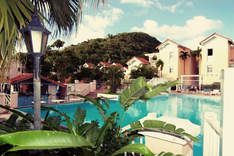 Superbe Studio avec Jacuzzi Privé Appartamento Sainte-Anne Esterno foto