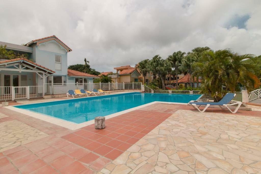 Superbe Studio avec Jacuzzi Privé Appartamento Sainte-Anne Esterno foto